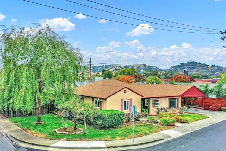 601 Albacete Drive Vacaville, CA 95688
