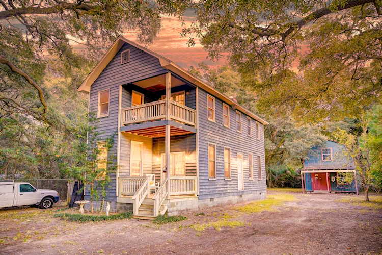 2439 Marina Rd Wadmalaw Island, SC 29487