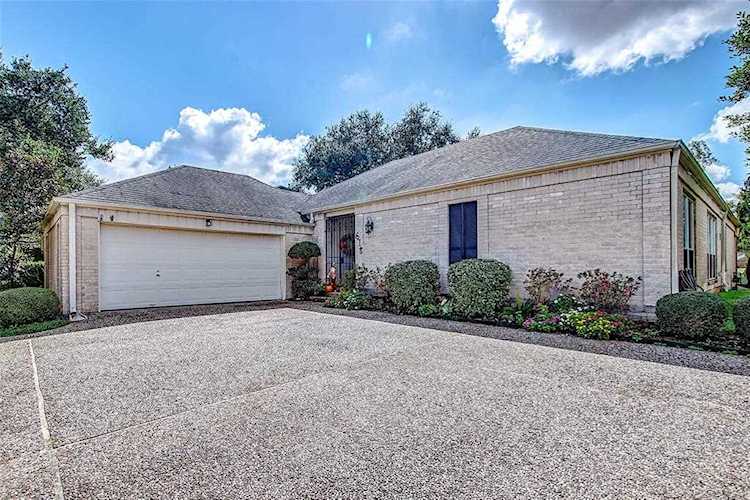 618 Longview Dr Sugar Land, TX 77478