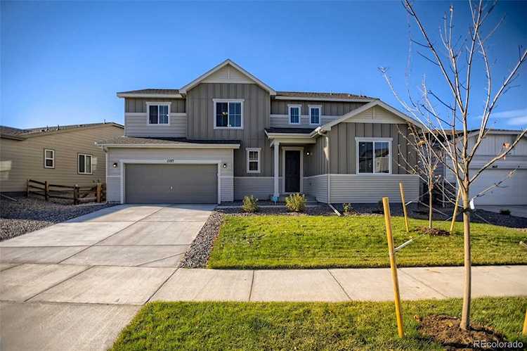 1597 Metcalf Dr Erie, CO 80516