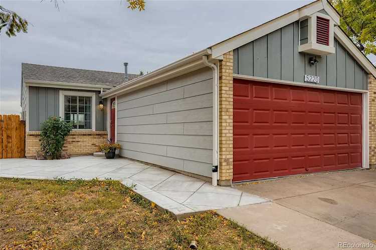 5220 E 112th Ct Thornton, CO 80233