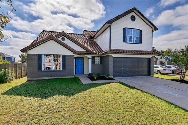 1104 Tamarac TRL Leander, TX 78641