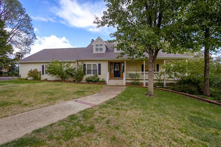 19112 Robledo Way Redding, CA 96003
