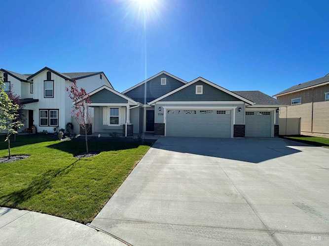 3729 E Berwick. Nampa, ID 83687