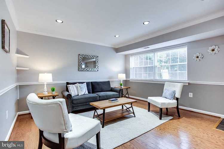 1929 Wilson Ln #T1 Mclean, VA 22102 | MLS VAFX2017388 Photo 1