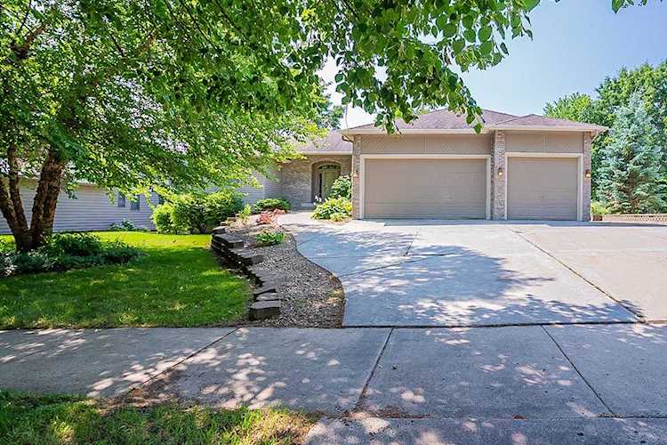 812 Meadowview Drive Northfield, MN 55057