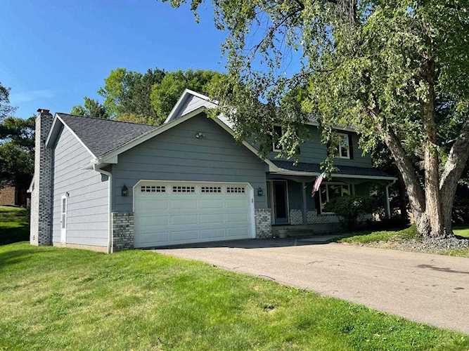 1458 Colleen Avenue Arden Hills, MN 55112