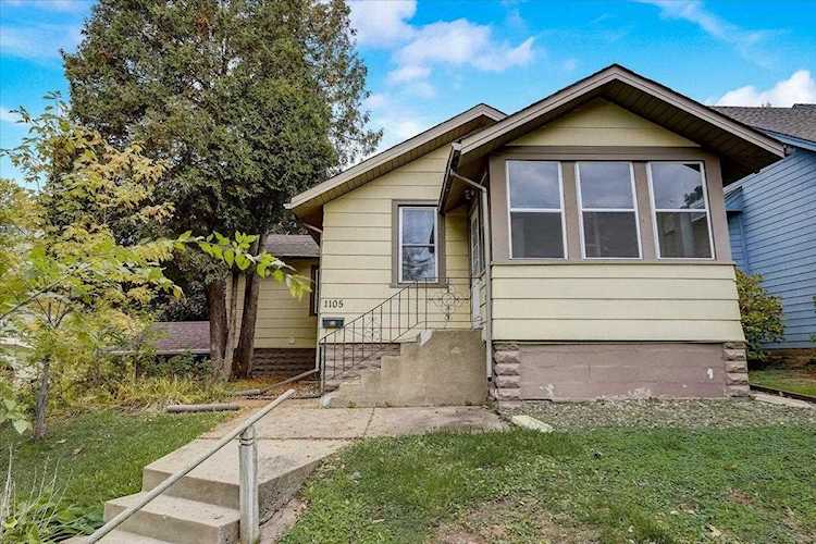 1105 16th Avenue N South Saint Paul, MN 55075