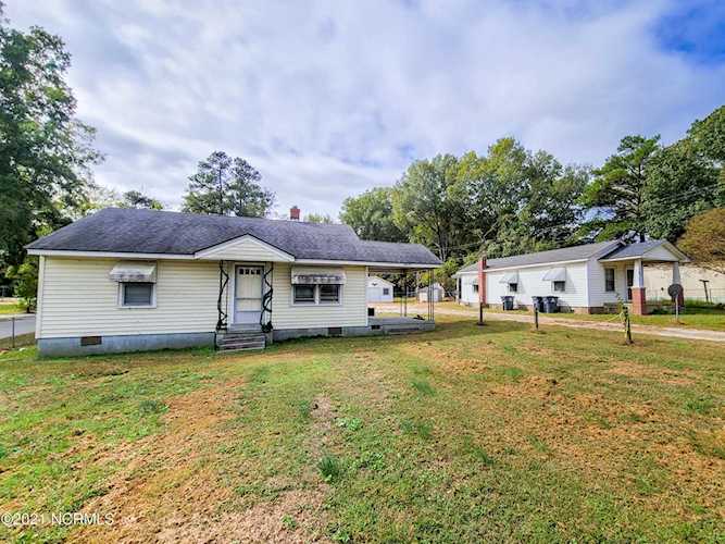 4513 Sunset Avenue Rocky Mount, NC 27804