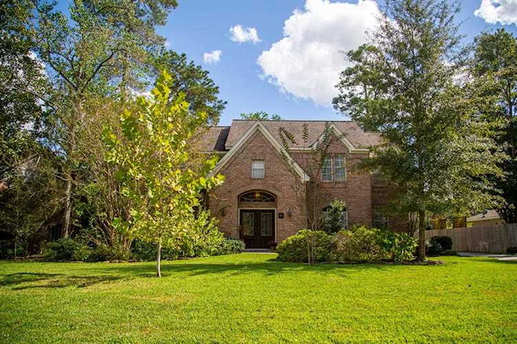 34 Crescent View Ct The Woodlands, TX 77381