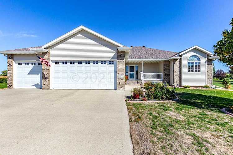 813 Nicole Ln Dilworth, MN 56529