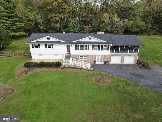 36448 Main St W Purcellville, VA 20132