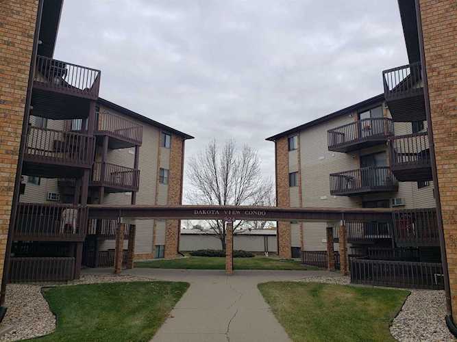 924 SW 28th Ave Minot, ND 58701