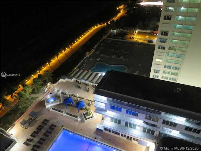 5401 Collins Ave #PH4 Miami Beach, FL 33140