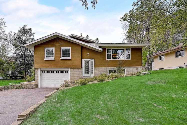2777 2nd Street N North Saint Paul, MN 55109