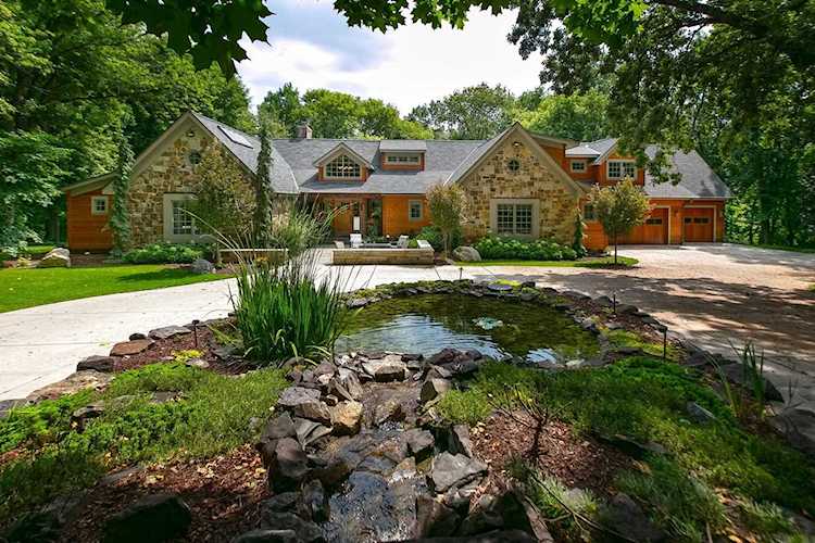 10065 Eden Prairie Road Eden Prairie, MN 55347