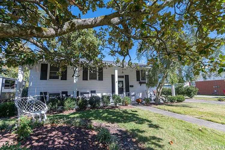 207 Albania Street Edenton, NC 27932