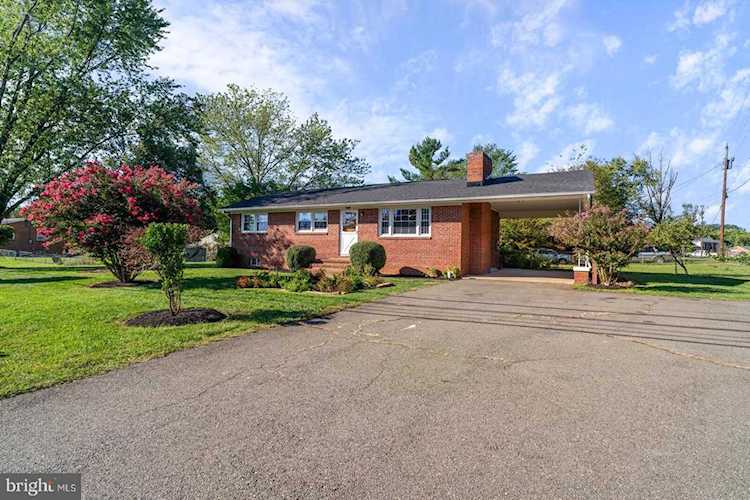 7800 Old Linton Hall Rd Gainesville, VA 20155 | MLS VAPW2011426 Photo 1