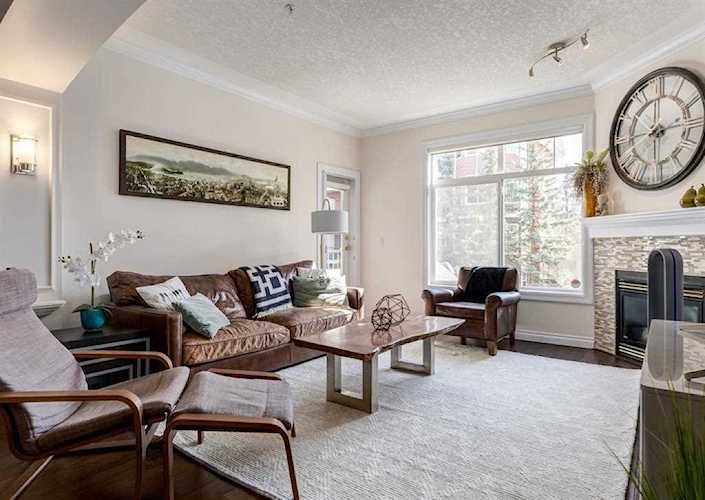 2320 Erlton St SW #206 Calgary, AB T2S 2V8