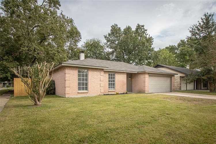 6903 Maple Fox Dr Humble, TX 77338