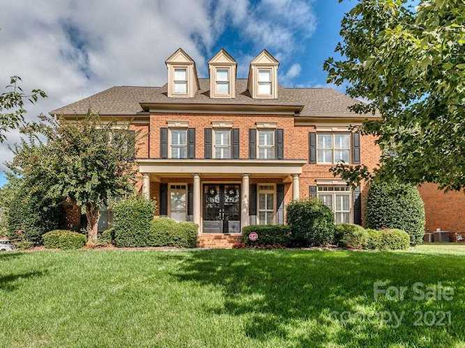 14330 Lissadell Circle Charlotte, NC 28277