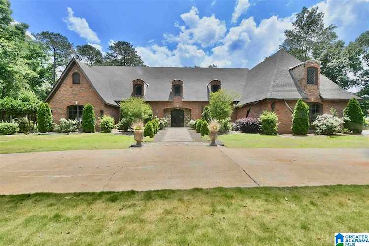 208 Highland Lakes Drive Birmingham, AL 35242