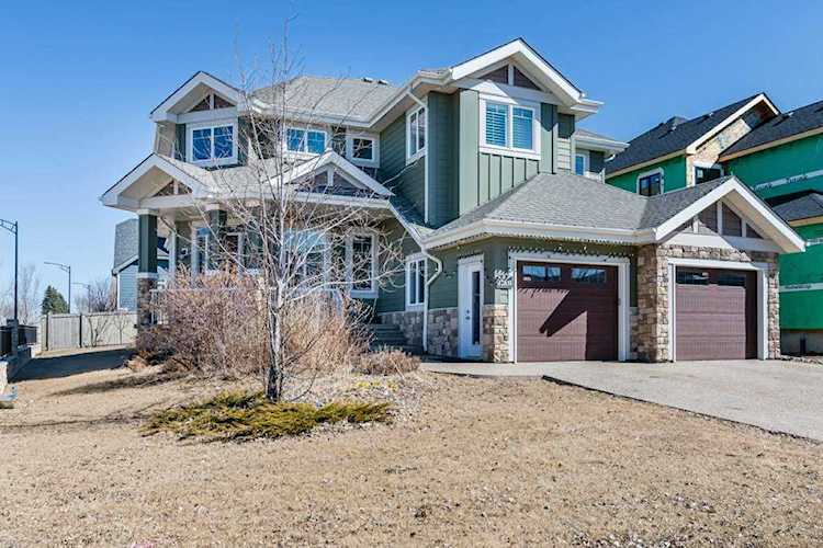 12831 202 Street Edmonton, AB T5S 0E5