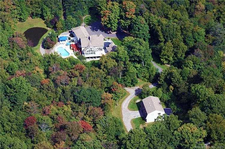 88 Humiston Drive Bethany, CT 06524