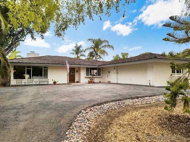 6230 La Fremontia Rancho Santa Fe, CA 92067