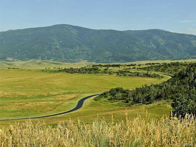 31375 Hunt Horse Ln Steamboat Springs, CO 80487