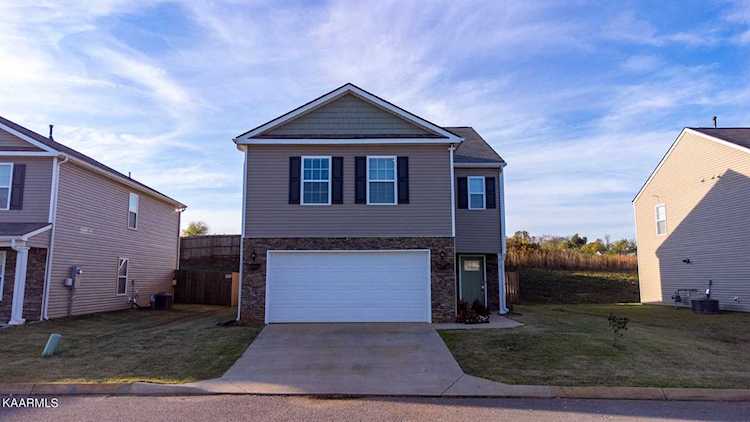 839 Old Towne Loop Dr Seymour, TN 37865