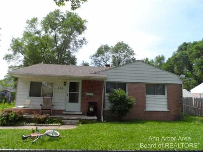 696 Oswego Ave Ypsilanti Twp, MI 48198