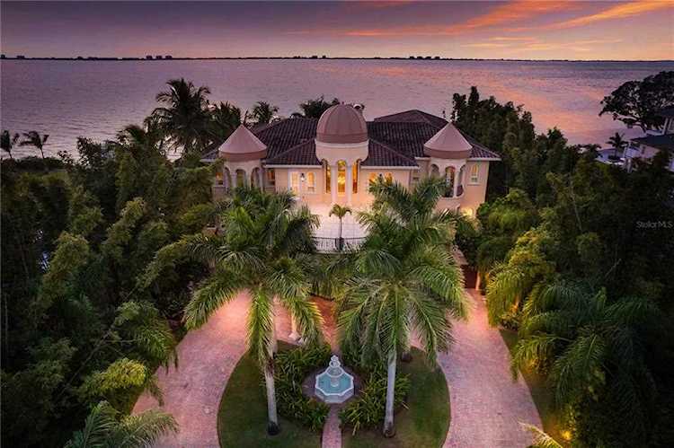3731 Indian Beach PLACE Sarasota, FL 34234