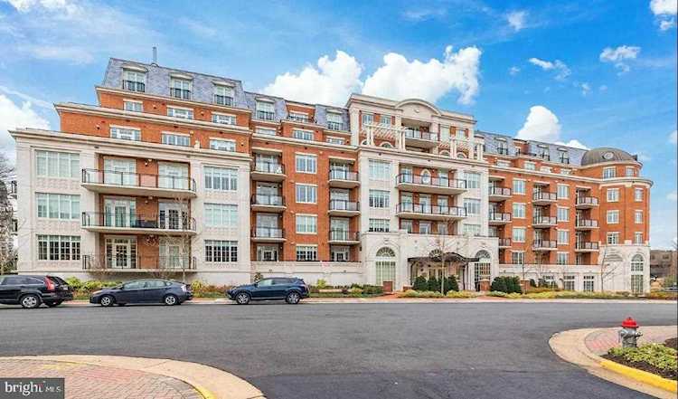 6900 Fleetwood Rd #508 Mclean, VA 22101