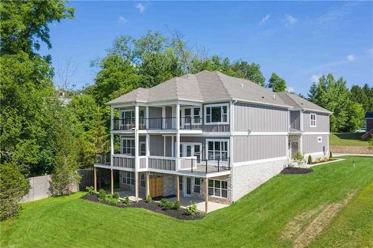 13711 W Voyager Dr Fishers, IN 46037
