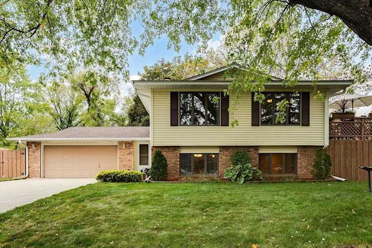 2093 Charles Street N North Saint Paul, MN 55109