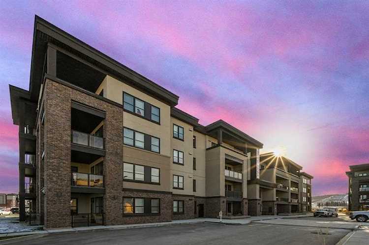 80 Greenbriar Place NW #1104 Calgary, AB T3B 6J4