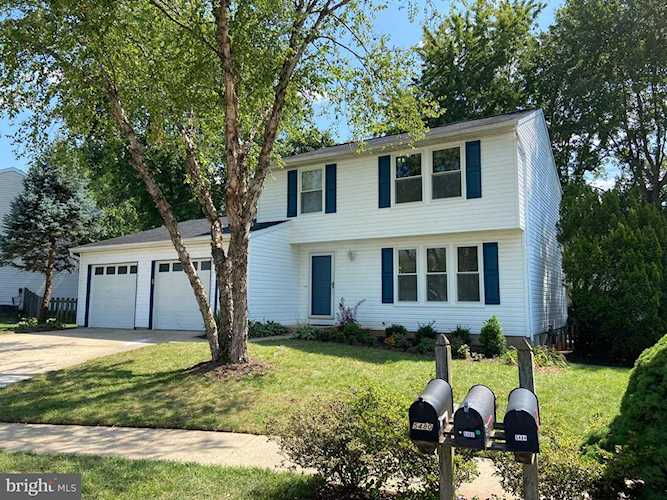 5480 Braddock Ridge Dr Centreville, VA 20120