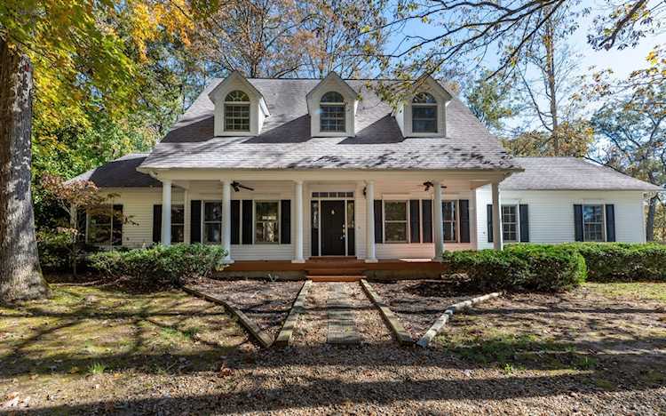 2154 Carlin Rd Hiawassee, GA 30546