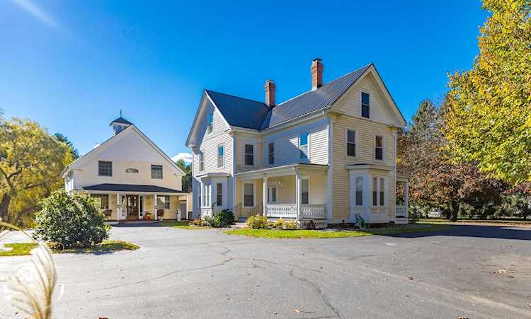224 Atlantic Ave North Hampton, NH 03862