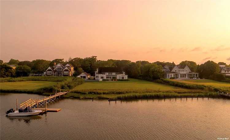 35 Homans Avenue Westhampton Bch, NY 11978