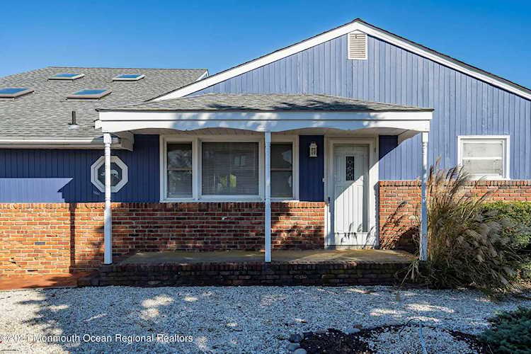 1148 Laurel Blvd Lanoka Harbor, NJ 08734
