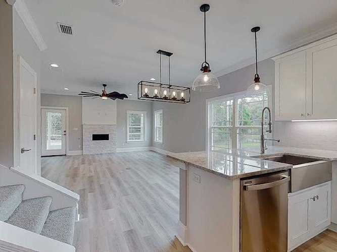 200 Cottage Ct Tallahassee, FL 32308