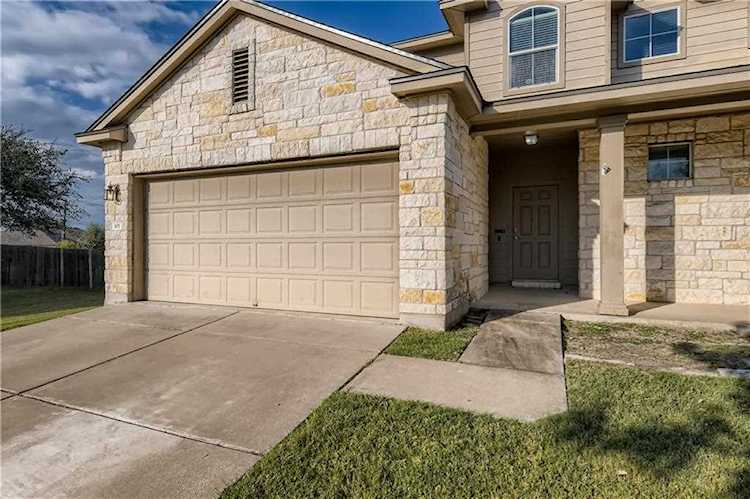 301 Comal RUN Hutto, TX 78634