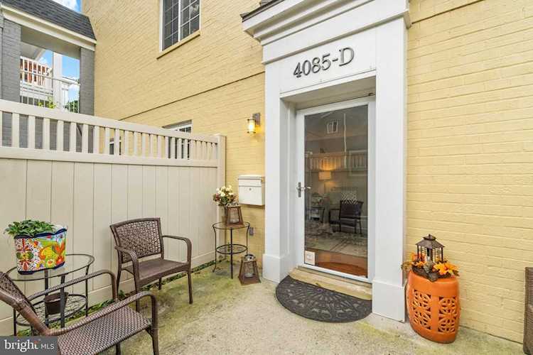 4085D Four Mile Run Dr S Arlington, VA 22204