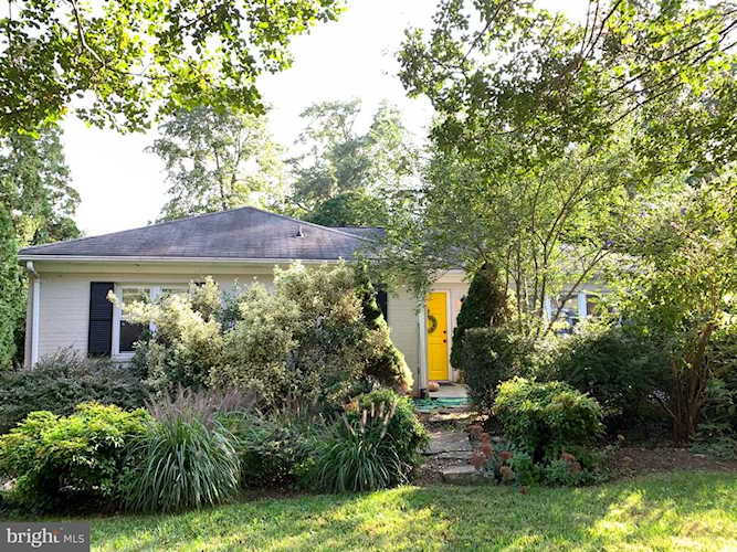 6801 Valley Brook Dr Falls Church| VA | Listings Updated Every 15 Minutes Photo 1