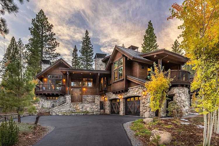 8384 Thunderbird Circle Truckee, CA 96161 | MLS 20212547 Photo 1