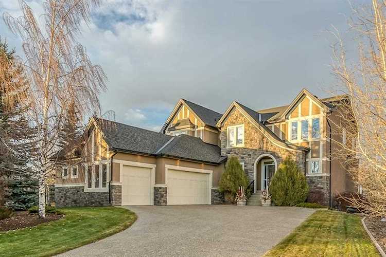 136 Heritage Isle Heritage Pointe, AB T1S 4J8