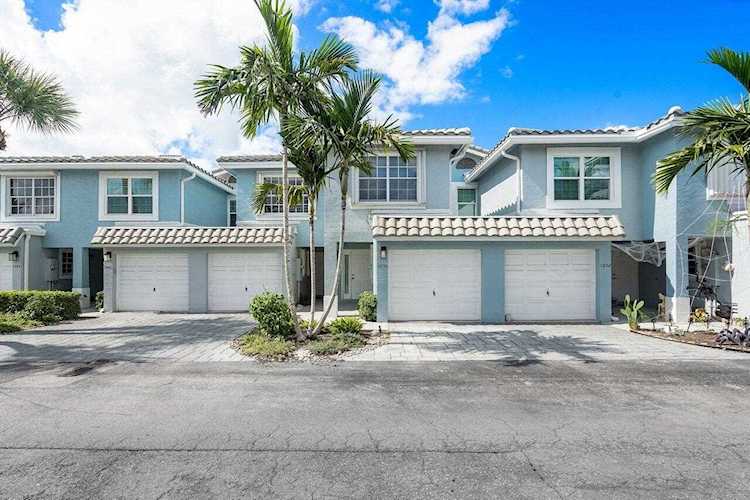 1050 Jeffery Street Boca Raton, FL 33487