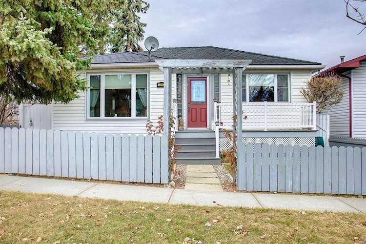 314 7 Ave SE High River, AB T1V 1H2